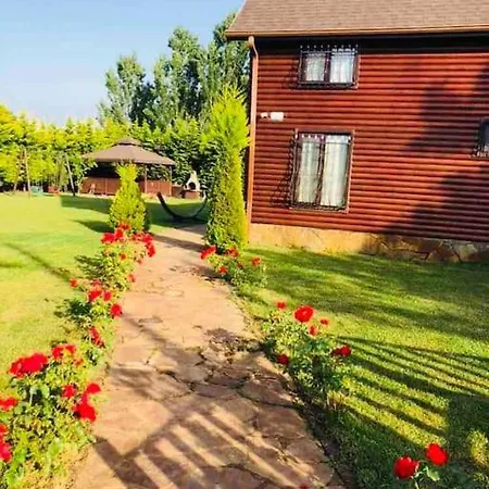 Tuzlada Ferah Alani Havuz,bahce Ve Tuem Rahatliklar Kisiye Oezel Alan וילה *