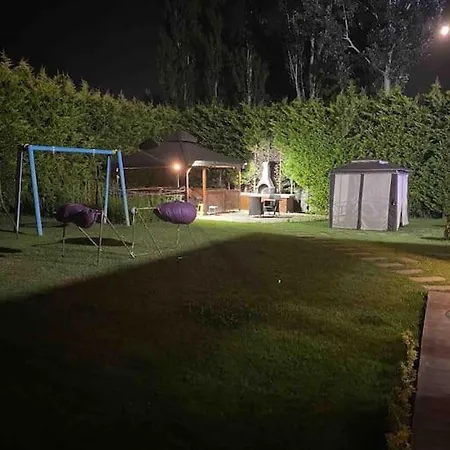 别墅 Tuzlada Ferah Alani Havuz,bahce Ve Tuem Rahatliklar Kisiye Oezel Alan *