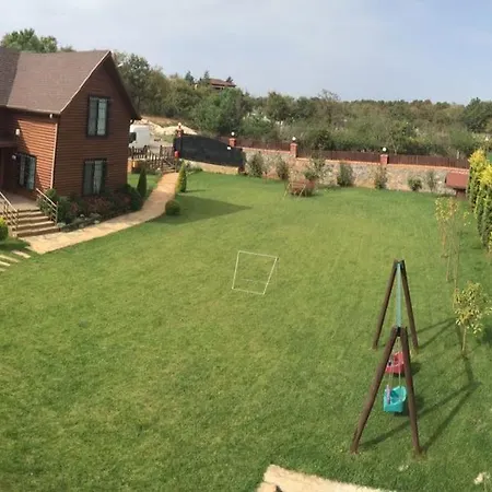 Tuzlada Ferah Alani Havuz,bahce Ve Tuem Rahatliklar Kisiye Oezel Alan 别墅 伊斯坦布尔